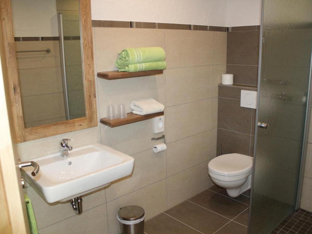 Landgasthof Winzerscheune Valwig Kamer foto