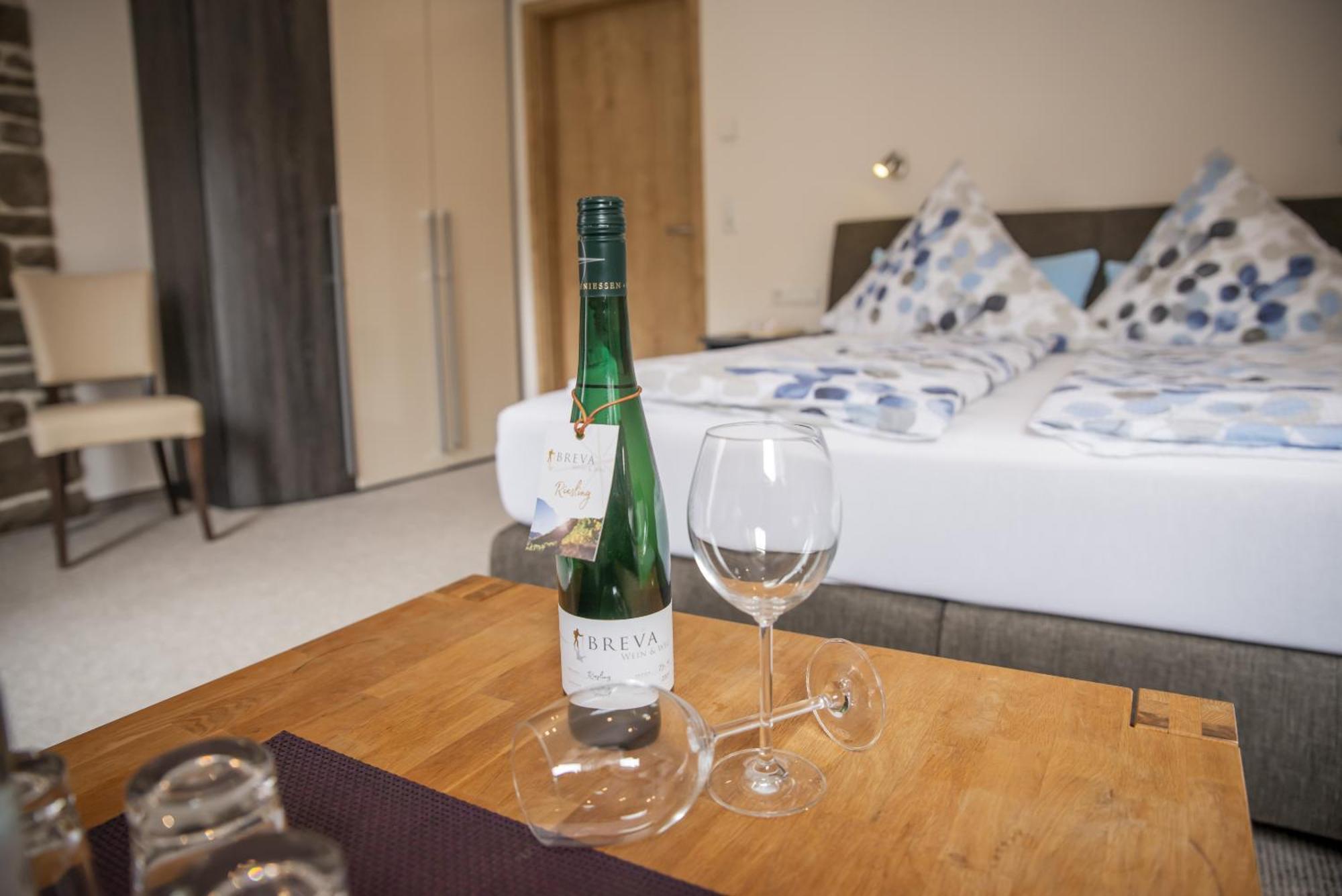 Landgasthof Winzerscheune Valwig Buitenkant foto